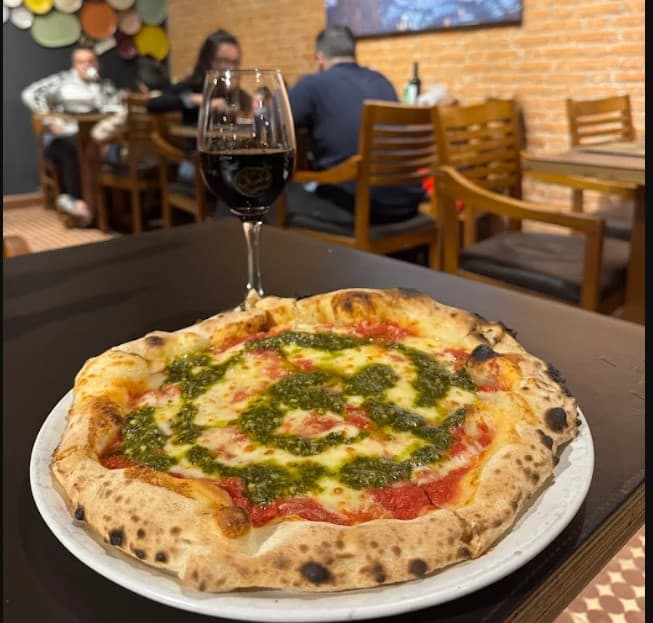 Inês Pizzaria & Bar