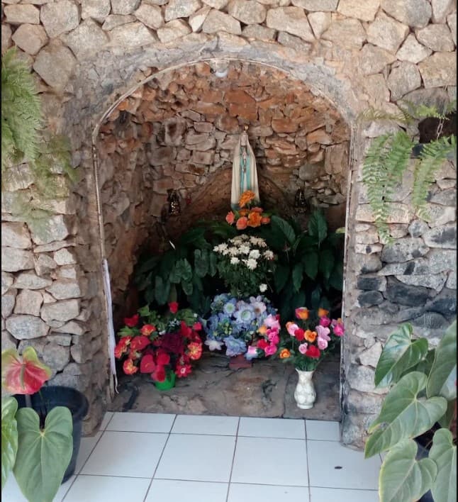 Gruta de Nossa Senhora de Fátima