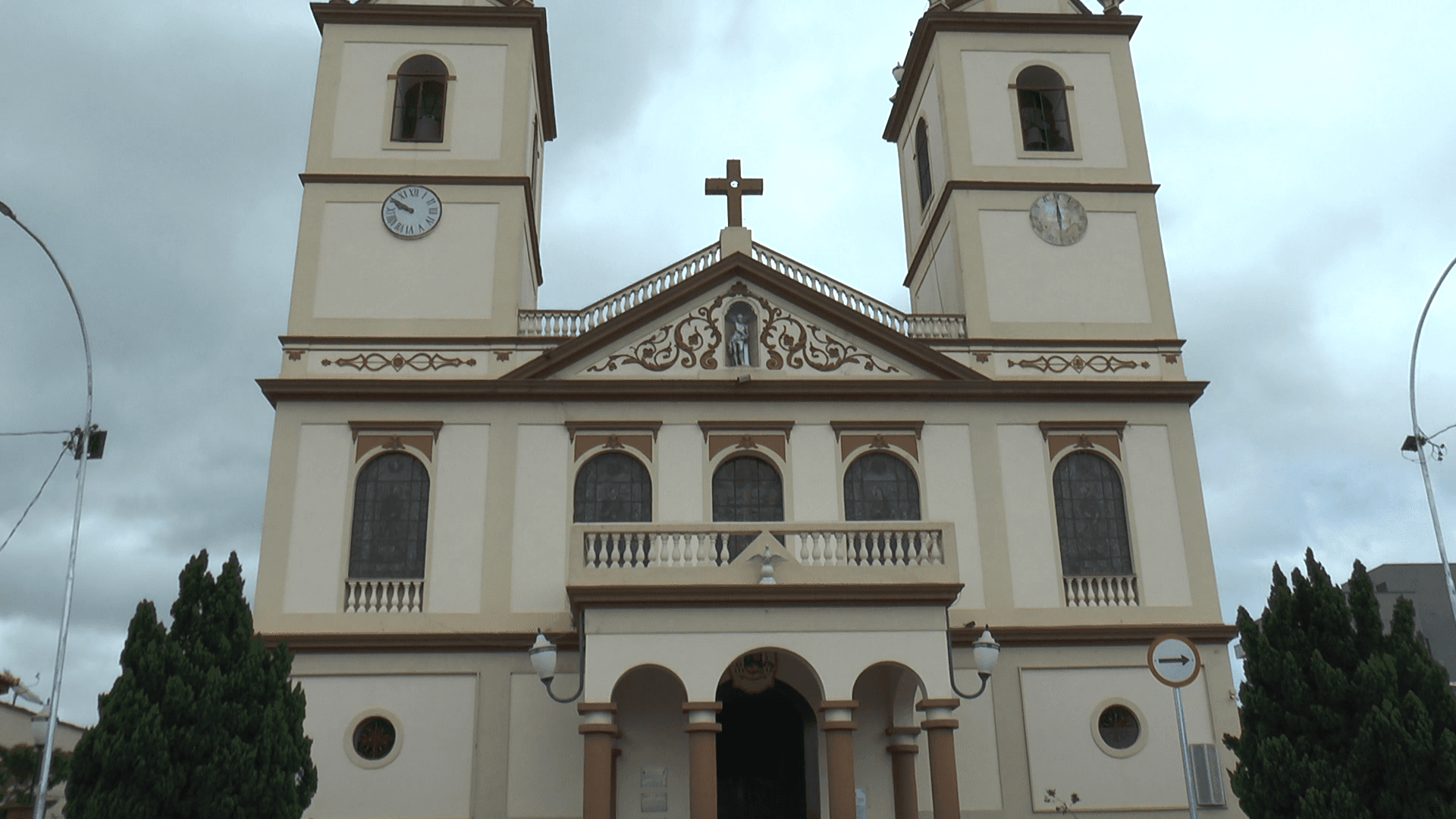 Santuário do Senhor Bom Jesus dos Perdões - Igreja Matriz